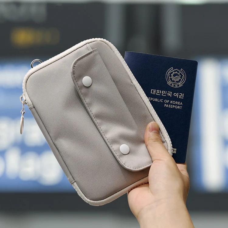 Etui na paszport ICONIC Voyager